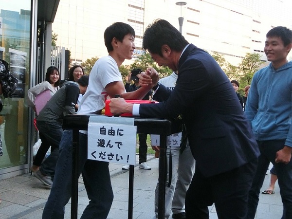 アームレスリングの写真