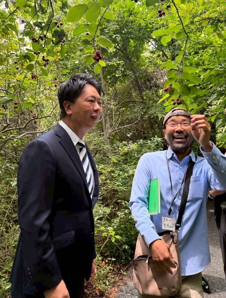 実に興味深々の市長
