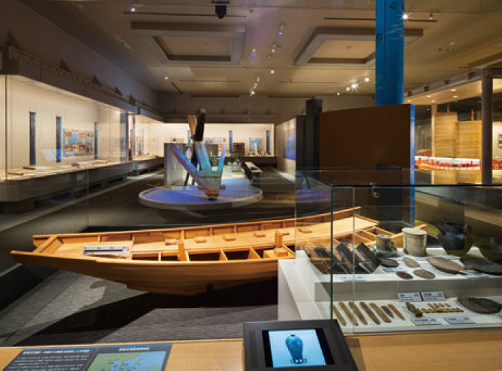 アジアの交流・文化の歴史を紹介している常設展示室。