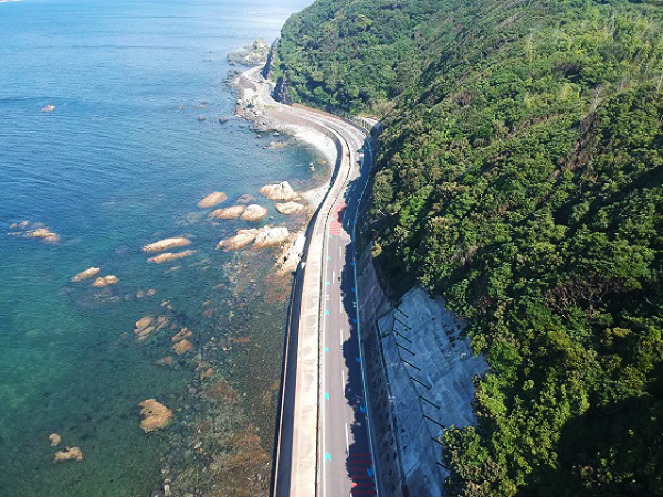 1周約10キロメートルの金印海道(志賀島循環道路)を走ると島をぐるっと１周できます