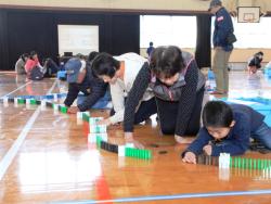 写真説明「子どもから大人まで参加」