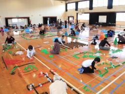 写真説明「会場全体の様子」