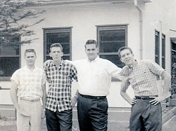 ブレディ基地内部の画像