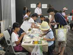 おもしろ科学実験室の画像２