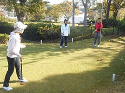 ボールがカップに入らなかった様子の写真