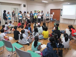 パトロール前のオリエンテーションの画像