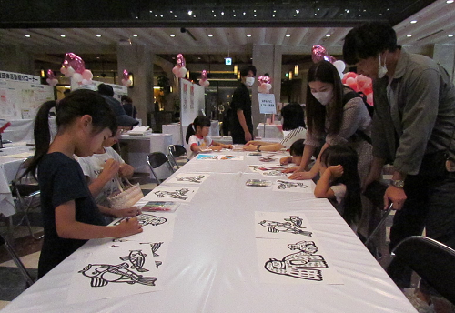 ぬりえワークショップの写真