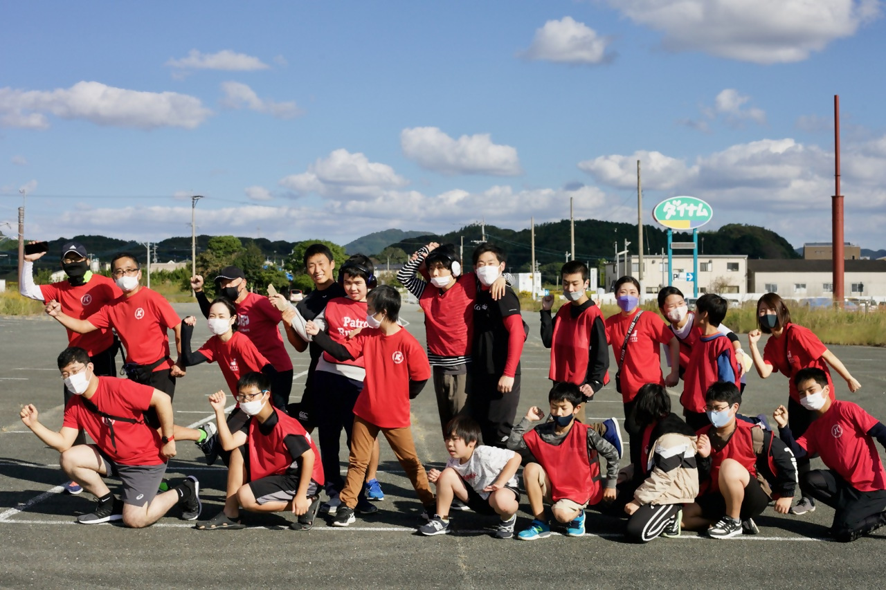 参加者みんなで集合写真