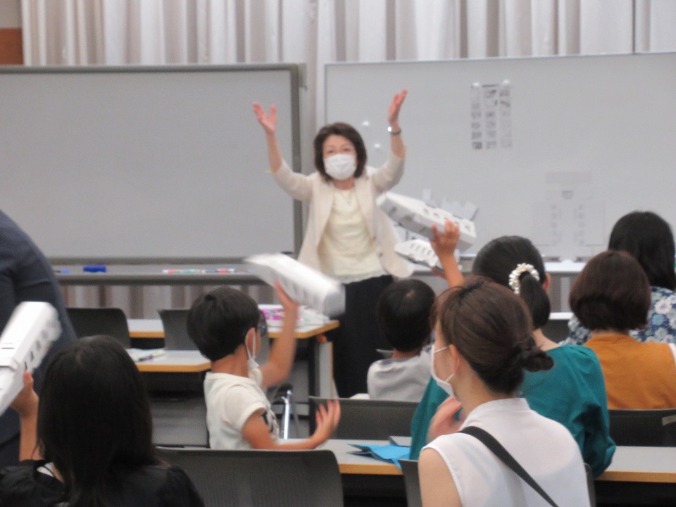 画像：『親子で学ぶお金の話』講座の様子3