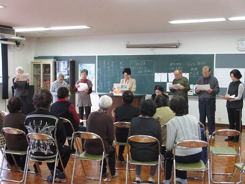 紙芝居の様子の画像