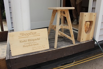 木材用３Ｄプリンターで加工した看板等