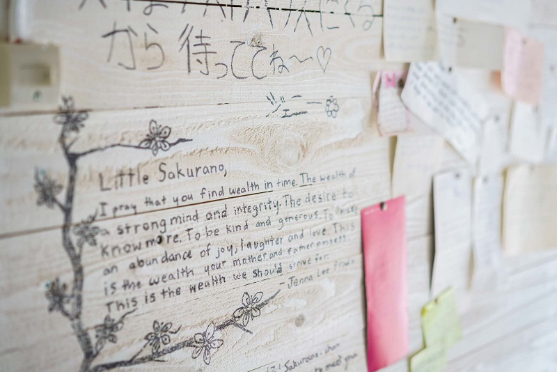 画像:ゲストが壁に書いて帰ったメッセージ