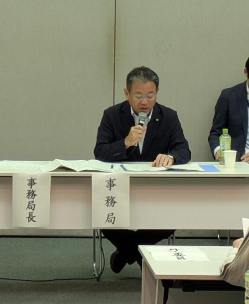 浜崎事務局長の写真