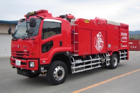 大型放水砲搭載ホース延長車の写真